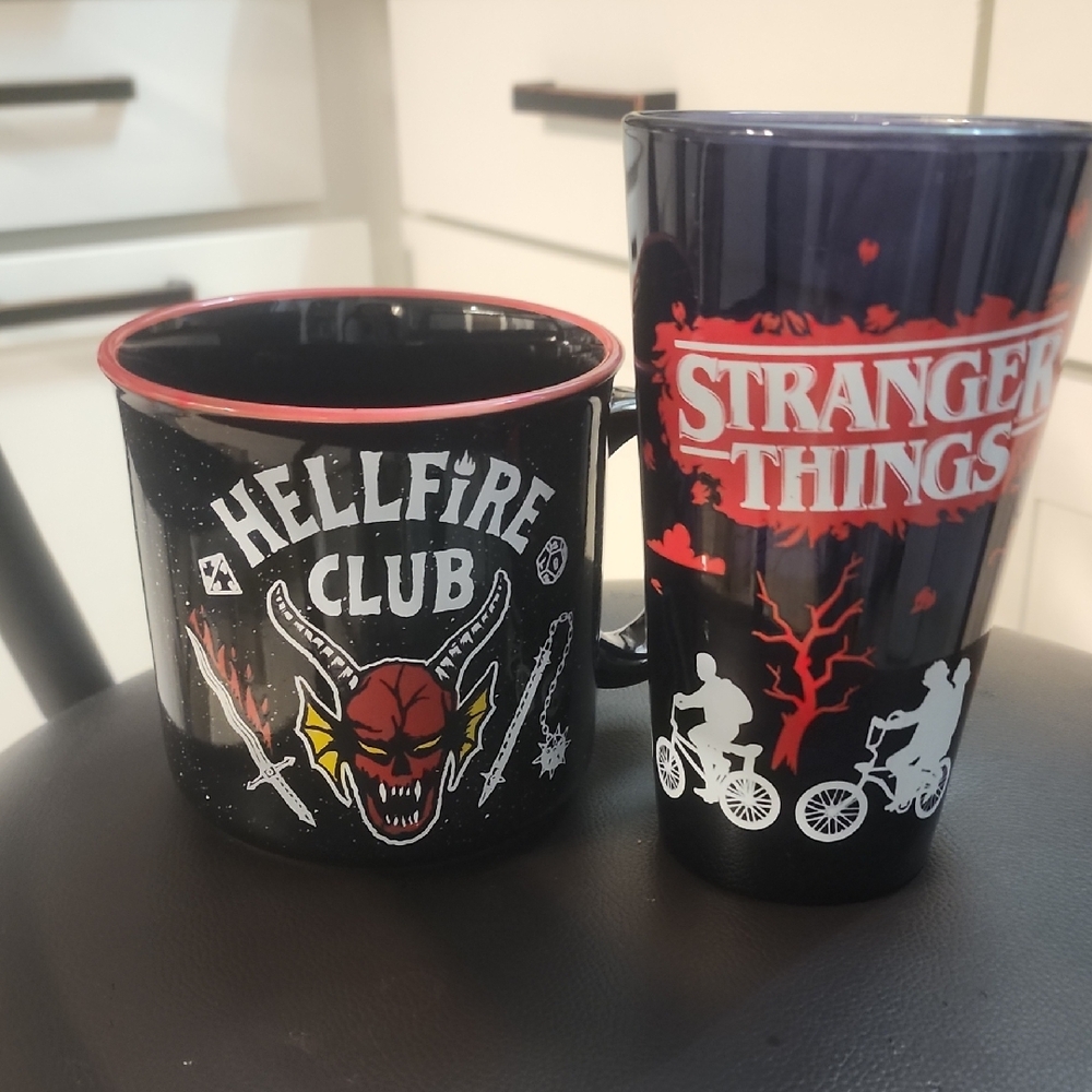 Stranger Things  Hellfire Club Ceramic Mug Duo - Black with Red Accents